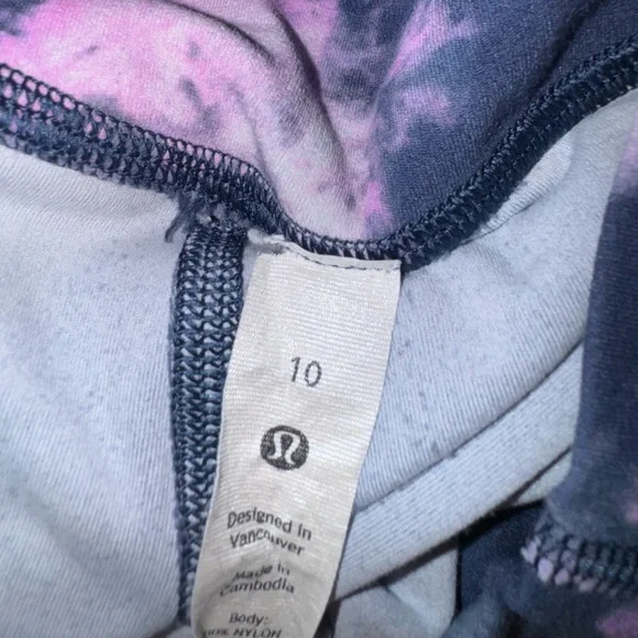 Lululemon High Rise ALIGN Leggings- Size 10 - Picture 4 of 5